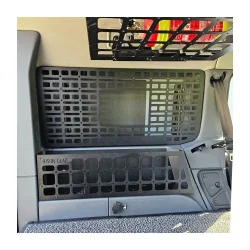 Wewnętrzny panel MOLLE lewy Bison Gear Utility Wagon Ineos Grenadier